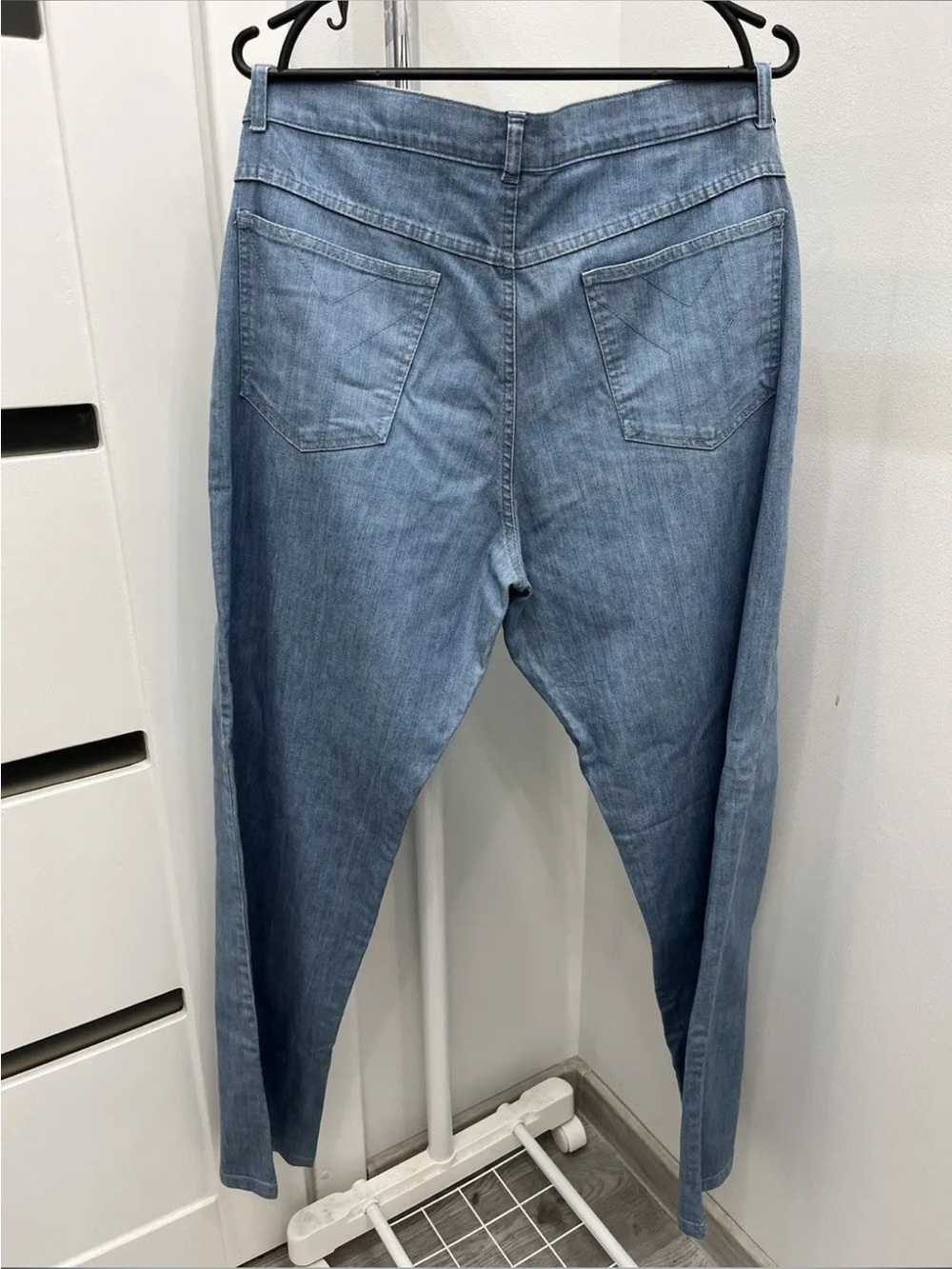 YSL Saint Laurent Light Blue Denim Jeans - Classic Back Pocket Design